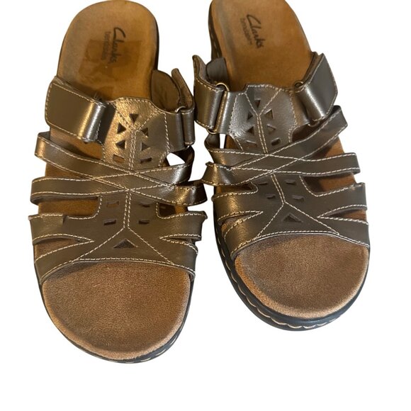 Clarks bendables brown metallic hook and loop leather sandals size 10M - Picture 3 of 7